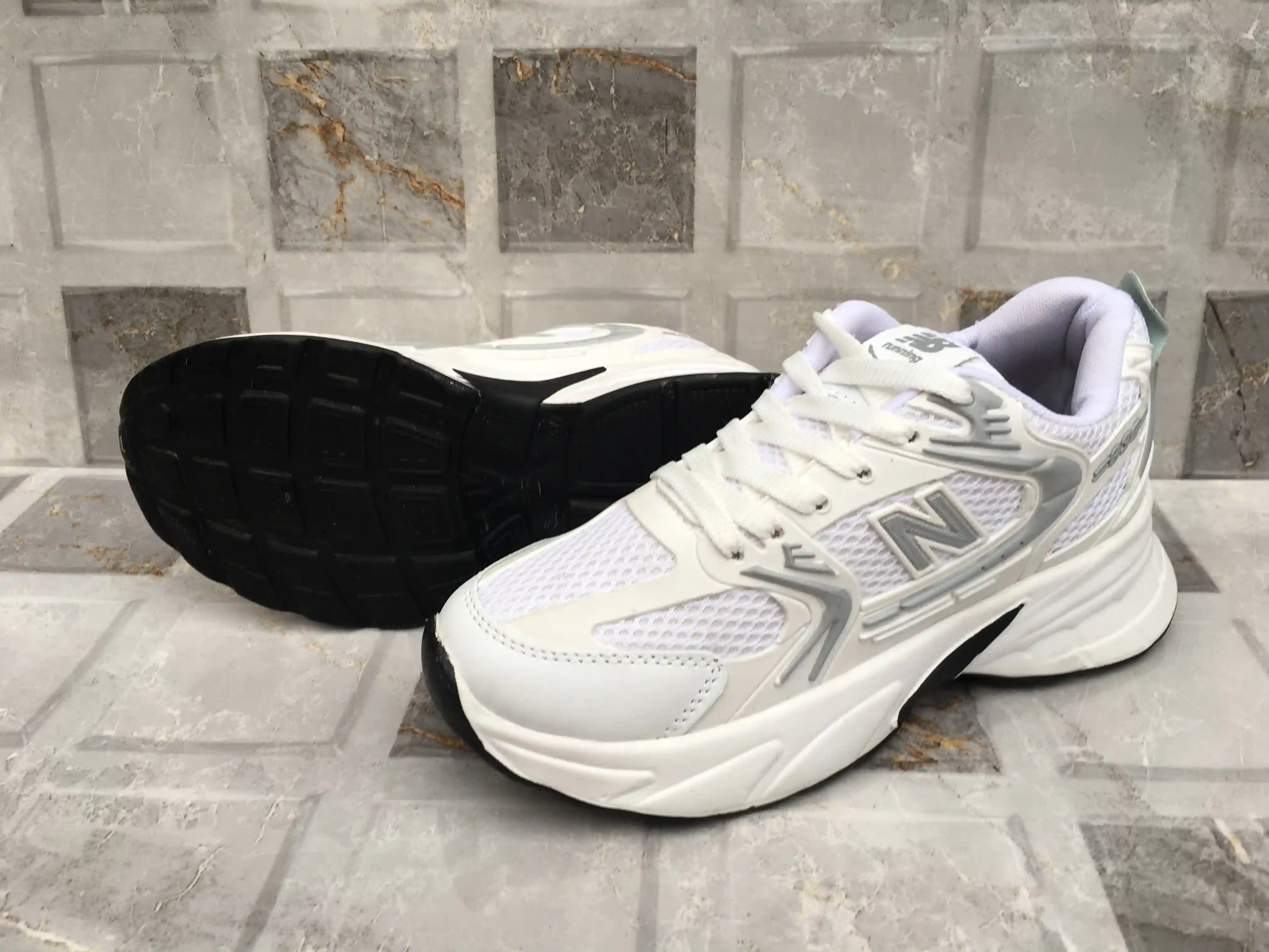 کتونی اسپرت  نیوبالانس p 530 سفید طوسی کد 159