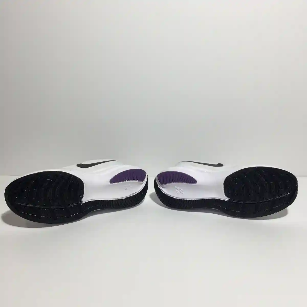کتونی مردانه نایک گاید سفید مشکی / NIKE guide کد 204