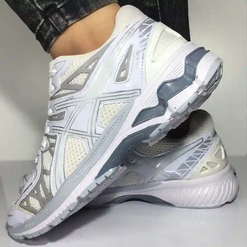 کتونی ورزشی پیاده روی مدل اسیکس kayano 20 سفید کد 106