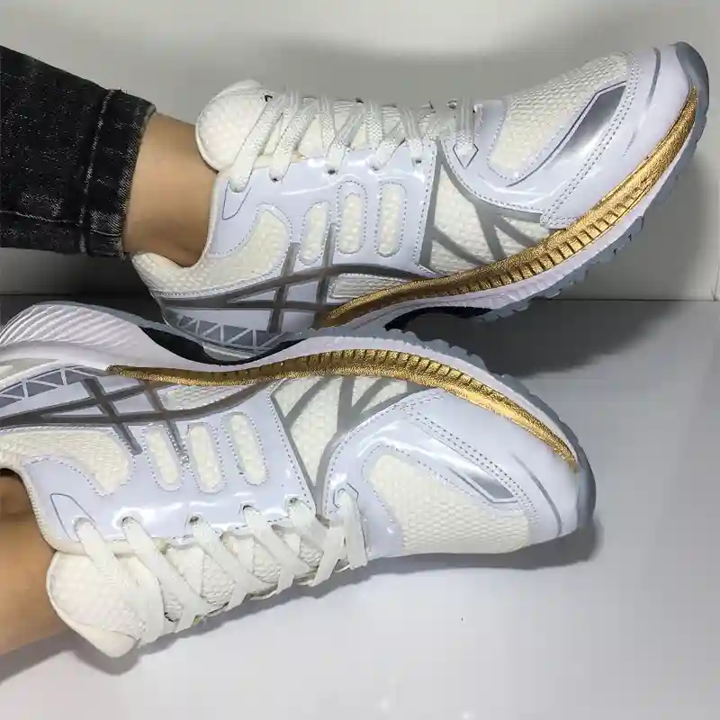 کتونی ورزشی پیاده روی مدل اسیکس kayano 20 سفید طلایی کد 109